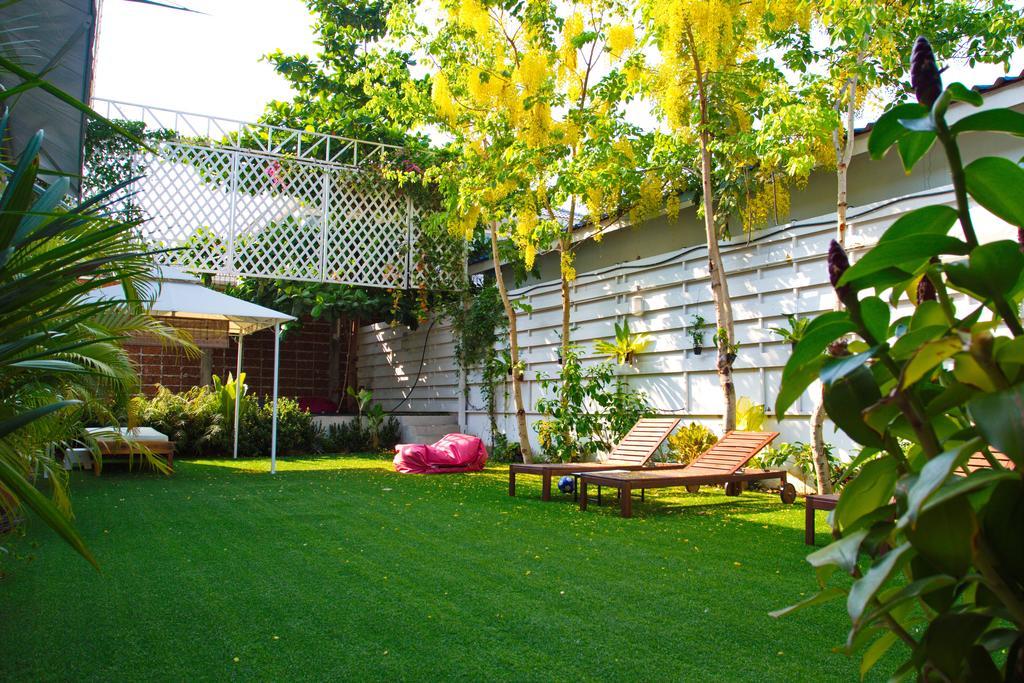 Barefeet Naturist Resort (Adults Only) Bangkok Exterior photo